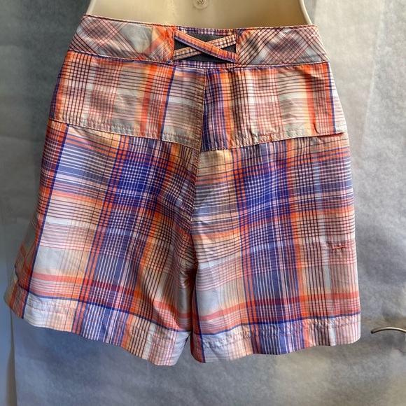 Columbia Cross on Over II belted shorts UPF50 sun protection shorts Sz-6. K18 - Picture 3 of 9